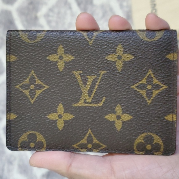 Authentic Louis Vuitton ID/Cardholder Preloved Monogram - Picture 14 of 15